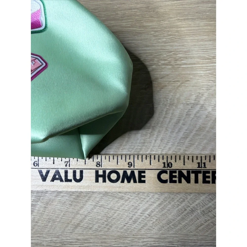 Clinique Green Patch Pouch Bag 90s Y2K Shiny Glossy Retro Holographic‎ Makeup